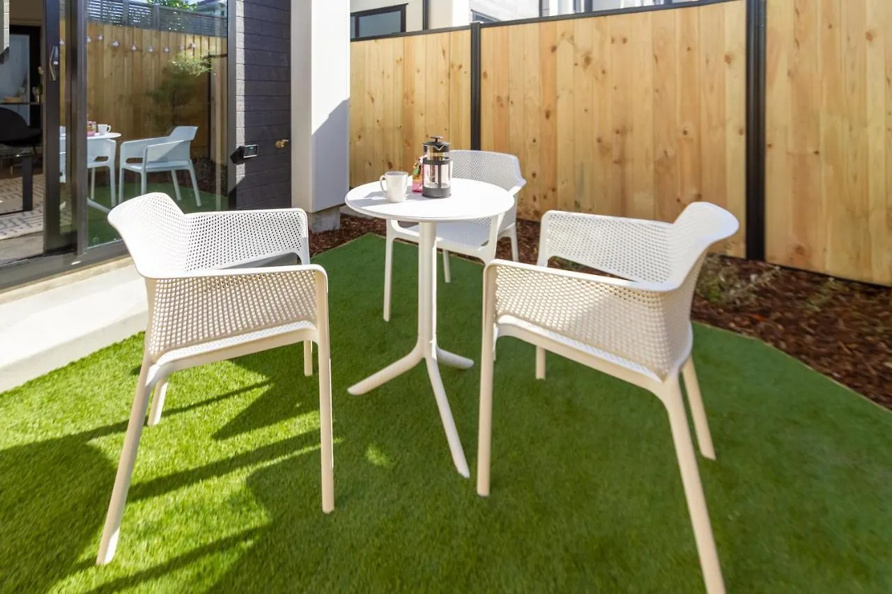 Central City Awaits 2 Bed 2 Bath With Carpark Christchurch